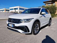 Usata VW Tiguan R-line 200 CV (147 kW) 2021 Bianco SUV