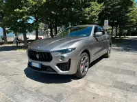 Usata Maserati Levante 350 CV (257 kW) 2021 Grigio SUV