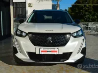 Usata Peugeot 2008 Allure 110 CV (80 kW) 2022 Madreperla SUV