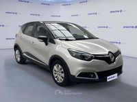 Usado Renault Captur 90 CV (66 kW) 2015 Plateado SUV