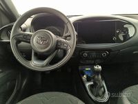 Nuova Toyota Aygo X Lounge 72 CV (52 kW) 2025 Persian salt & black SUV