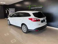 Usata Ford Focus Titanium 116 CV (85 kW) 2011 Bianco Station wagon