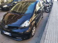 Usata Toyota Aygo Connect Style 68 CV (50 kW) 2012 Nero Utilitaria
