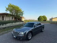 Usata Chrysler 300C 218 CV (160 kW) 2007 Grigio Berlina