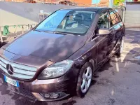 Usata Mercedes B180 Premium 109 CV (80 kW) 2013 Marrone Utilitaria