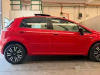 Usata Fiat Punto 2012 Rosso Utilitaria