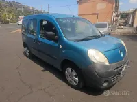 Usata Renault Kangoo Dynamique 116 CV (85 kW) 2008 Blu Monovolume