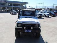 Usata Suzuki Samurai 64 CV (47 kW) 1986 Bianco SUV