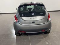 Usata Lancia Ypsilon Gold 69 CV (50 kW) 2023 Grigio Utilitaria
