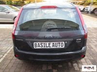 Usata Ford Fiesta Ghia 79 CV (58 kW) 2006 Grigio Utilitaria