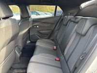 Usata Peugeot 2008 Allure 102 CV (75 kW) 2023 Bianco SUV