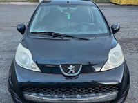 Gebraucht Peugeot 107 68 PS (50 kW) 2008 Schwarz Kleinwagen