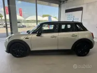 Usata Mini Cooper D Hype 116 CV (85 kW) 2018 Grigio Utilitaria