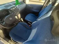 Begagnad Fiat Punto 69 HK (50 kW) 2004 Grå Halvkombi