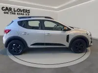 Usata Dacia Sandero Expression 101 CV (74 kW) 2023 Grigio lunare Utilitaria
