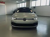 Usata VW Golf VIII GTI 245 CV (180 kW) 2024 Oryxweib perlato Berlina