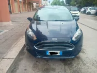 Usata Ford Fiesta Titanium 75 CV (55 kW) 2014 Blu Utilitaria