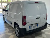 Usata Citroën Berlingo 101 CV (74 kW) 2023 Bianco Monovolume