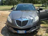 Usata Lancia Delta 120 CV (88 kW) 2010 Argento Utilitaria