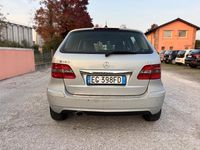 Usata Mercedes B180 Premium 109 CV (80 kW) 2011 Grigio Utilitaria