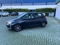 Usata Toyota Yaris Hybrid Active 73 CV (53 kW) 2018 Nero Berlina