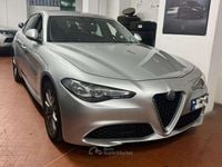 Usata Alfa Romeo Giulia Super 150 CV (110 kW) 2018 Argento Berlina
