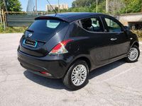Usata Lancia Ypsilon 85 CV (62 kW) 2015 Nero Utilitaria