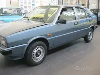 Usata Lancia Delta 78 CV (57 kW) 1985 Blu Utilitaria