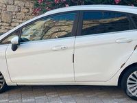 Usata Ford Fiesta Titanium 92 CV (67 kW) 2010 Bianco Berlina