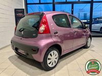 Usata Peugeot 107 Active 68 CV (50 kW) 2013 Rosa Utilitaria
