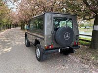 Usata Mercedes 200 109 CV (80 kW) 1989 Grigio SUV