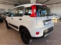 Usata Fiat Panda 4x4 S 85 CV (62 kW) 2019 Bianco Utilitaria