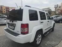 Usata Jeep Cherokee Limited 200 CV (147 kW) 2013 Bianco SUV