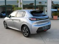 Usata Peugeot 208 Active 75 CV (55 kW) 2024 Grigio Utilitaria