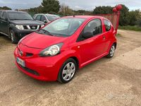 Usata Toyota Aygo Sol 67 CV (49 kW) 2008 Rosso Utilitaria