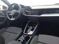Begagnad Audi A3 Sportback S-Line 150 HK (110 kW) 2024 Grå Halvkombi