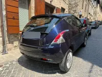 Usata Lancia Ypsilon 85 CV (62 kW) 2017 Nero Utilitaria