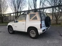 Usata Suzuki Vitara 75 CV (55 kW) 1989 Bianco SUV