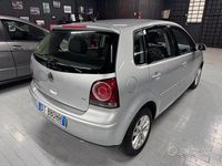 Usata VW Polo Sportline 80 CV (58 kW) 2009 Argento Utilitaria
