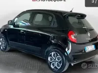 Usata Renault Twingo Techno 60 kW (82 CV) 2024 Nero Utilitaria