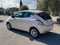Usata Lancia Ypsilon Gold 95 CV (69 kW) 2017 Beige Utilitaria