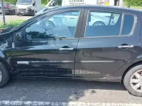 Usata Renault Clio II 75 CV (55 kW) 2009 Nero Berlina
