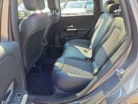 Usata Mercedes B180 Advanced 116 CV (85 kW) 2023 Grigio montagna Monovolume