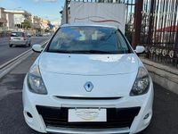 Usata Renault Clio II Dynamique 72 CV (52 kW) 2010 Bianco Berlina