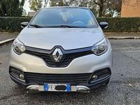 Usata Renault Captur 90 CV (66 kW) 2016 Argento SUV
