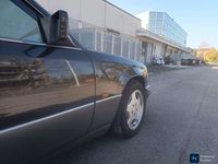 Usata Mercedes E300 220 CV (161 kW) 1992 Nero Coupé