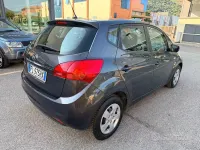 Usata Kia Venga Style 90 CV (66 kW) 2017 Grigio Utilitaria