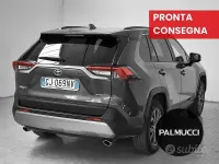 Usata Toyota RAV4 Hybrid Active 218 CV (160 kW) 2022 Grigio SUV