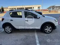 Usata Dacia Sandero Prestige 90 CV (66 kW) 2015 Bianco Utilitaria