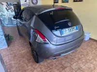 Usata Lancia Ypsilon Platinum 69 CV (50 kW) 2018 Grigio Utilitaria